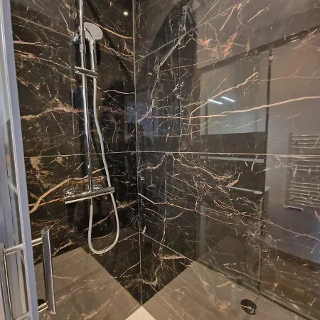 Gregbnb - T2 37m2 -1- Est - * Toulon